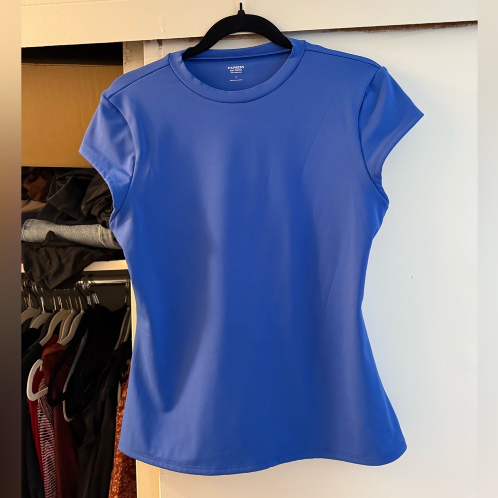 Like new Express body contour tee